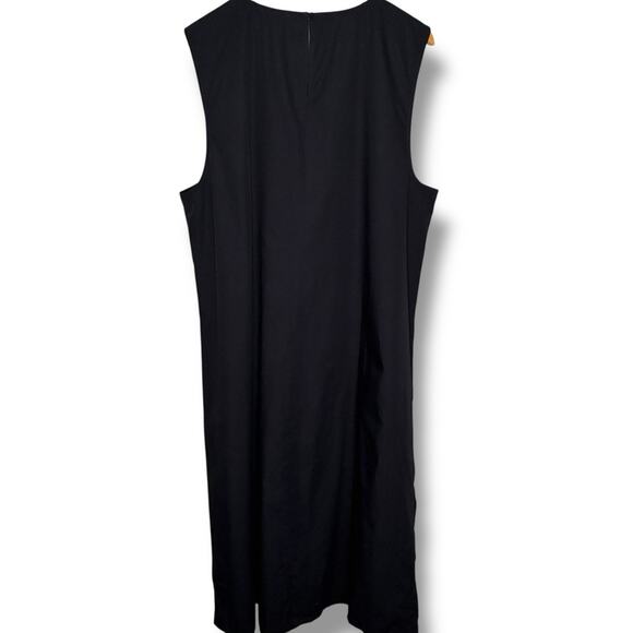 Chico’s Dress NWT Size 4 (20) Black 3D Flower Midi Sleeveless Round Neckline - Picture 3 of 7